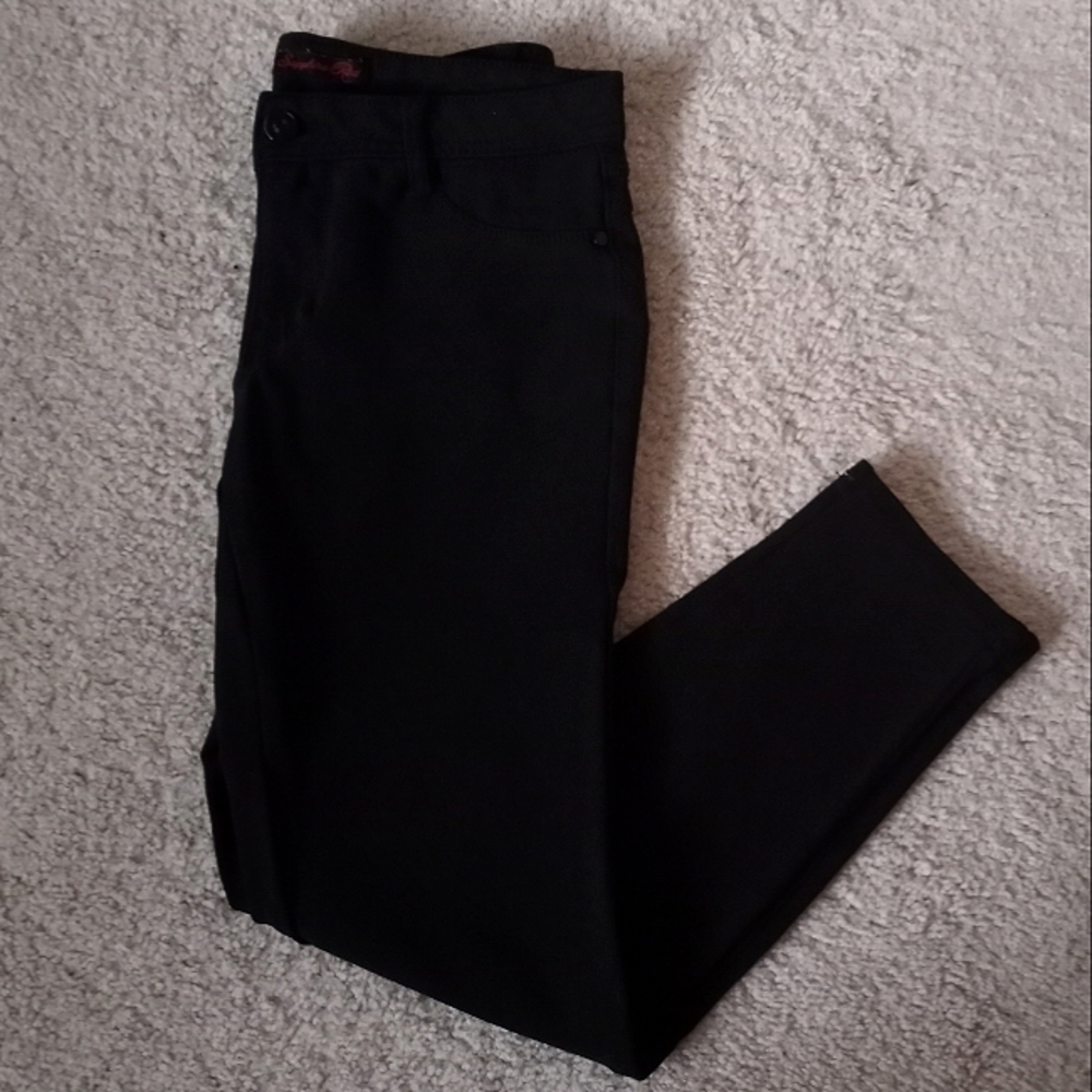 Black Jeggings | Sapphire Red